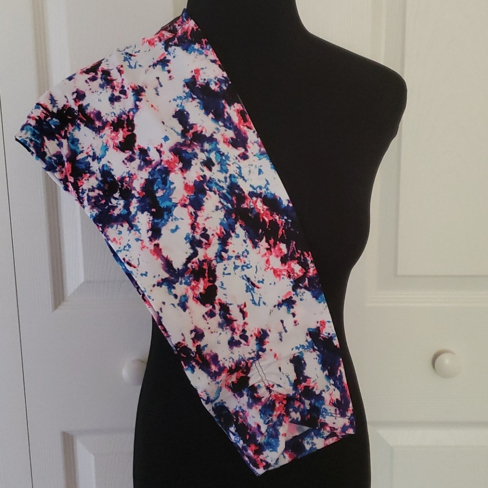 Women's activewear capri pants